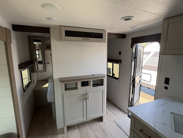2027 Jayco Jay Flight SLX 261BHS - Image 10