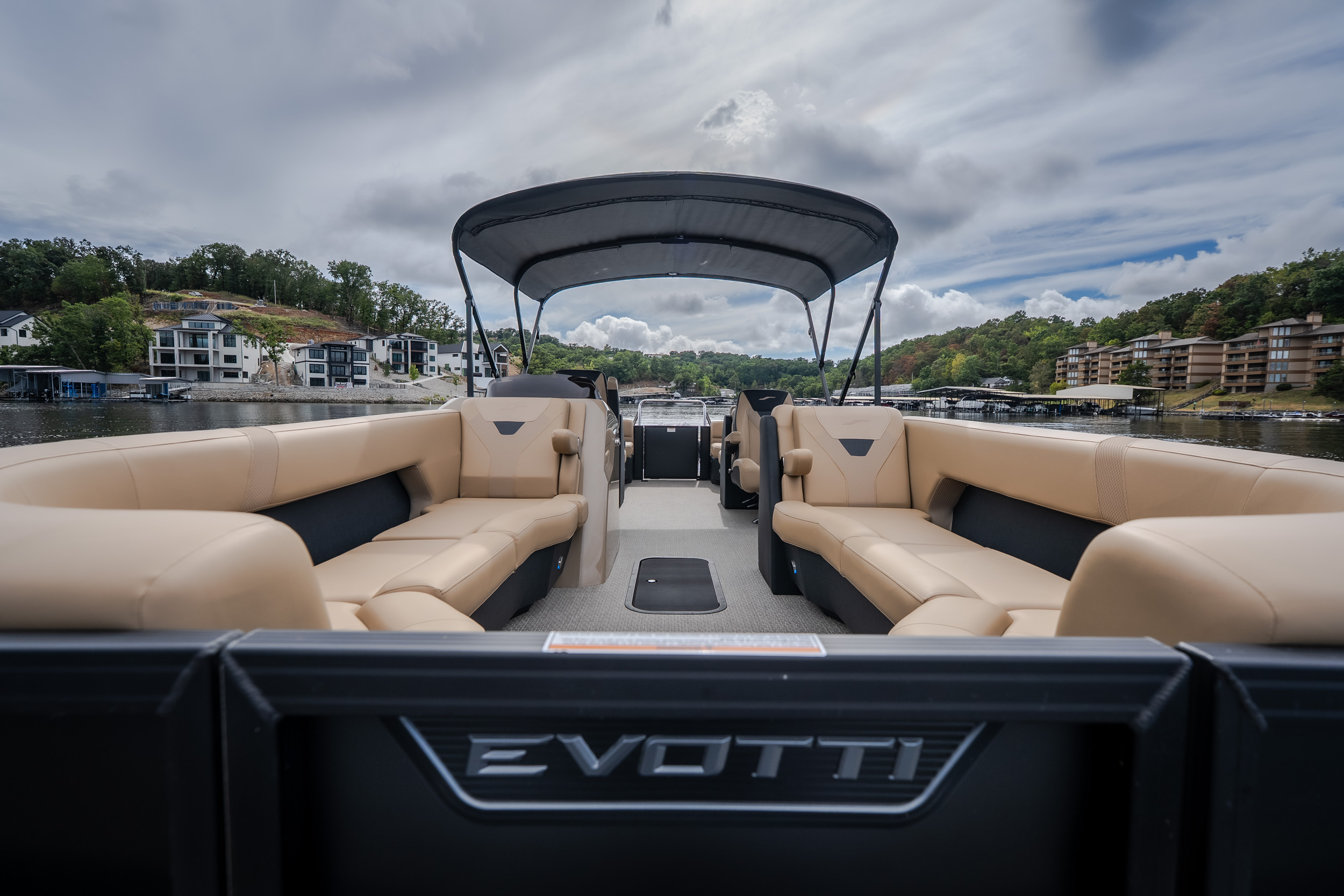 2026 Evotti 525 Quad Lounge - Image 11