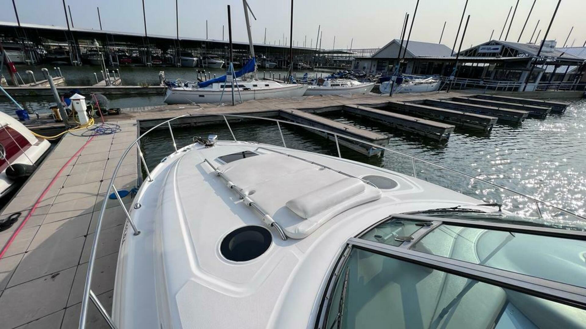 2005 Sea Ray Sundancer 320 - Image 7