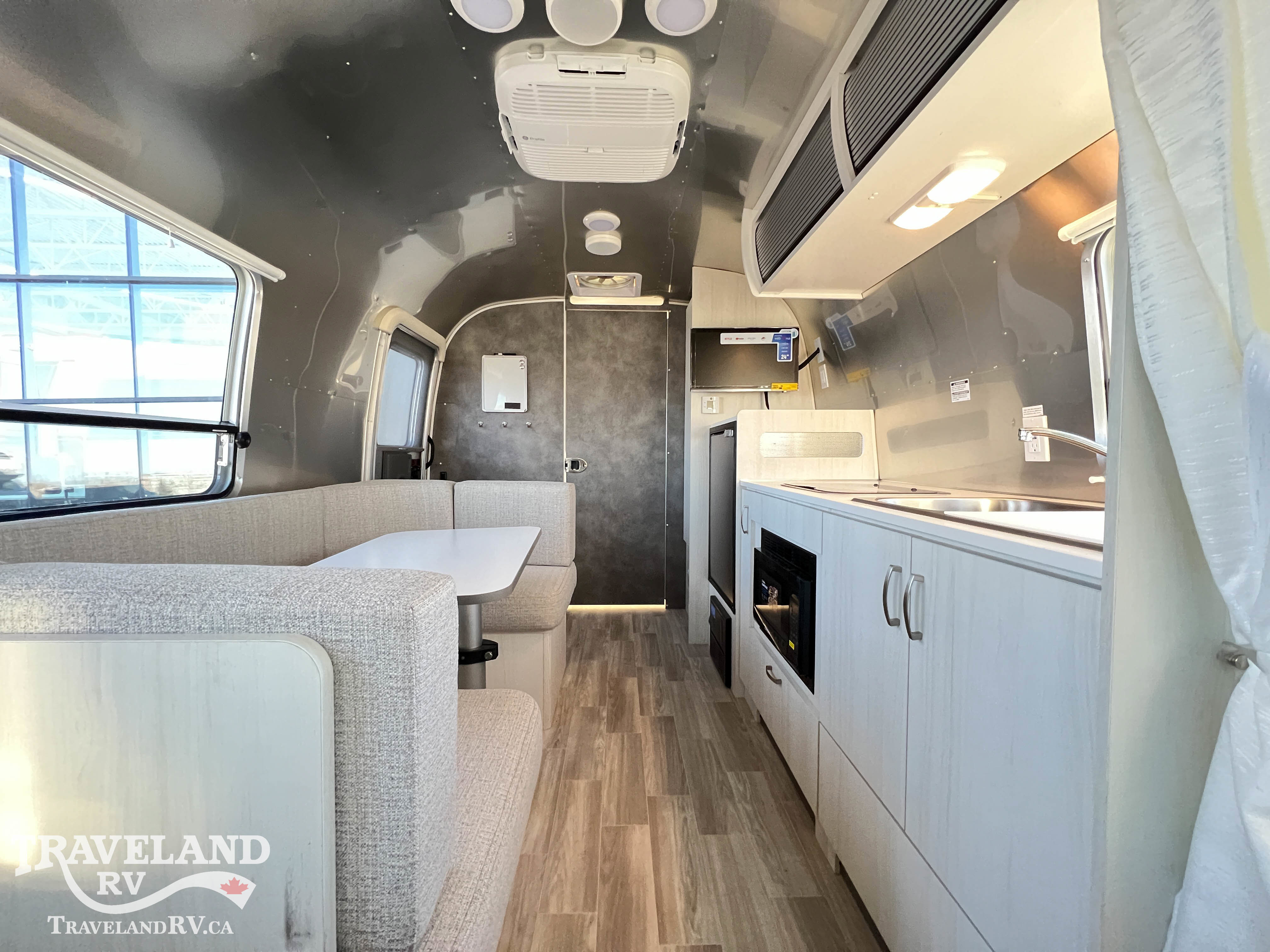 2026 Airstream Bambi 22FB - Image 4