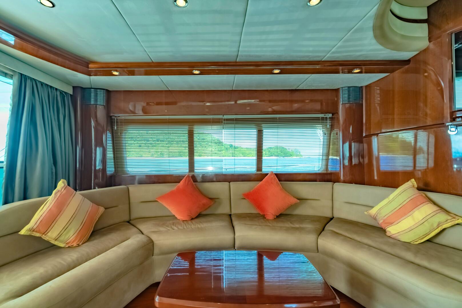 2006 Princess Yachts - Image 9