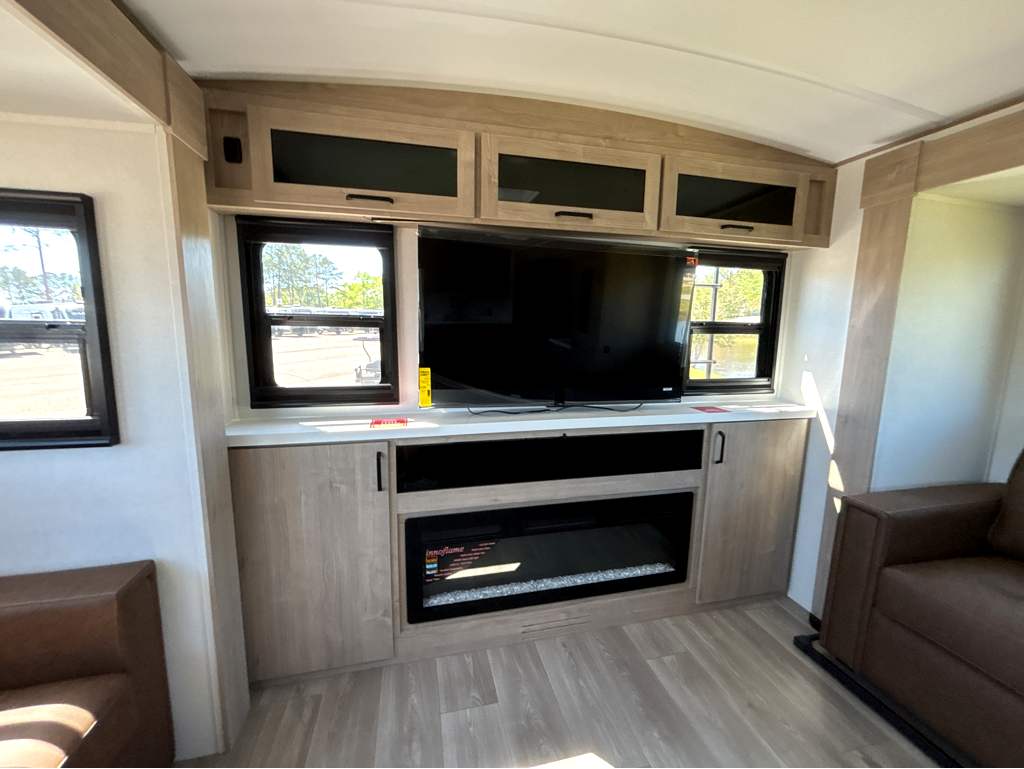 2026 GRAND DESIGN IMAGINE 3100RD - Image 17