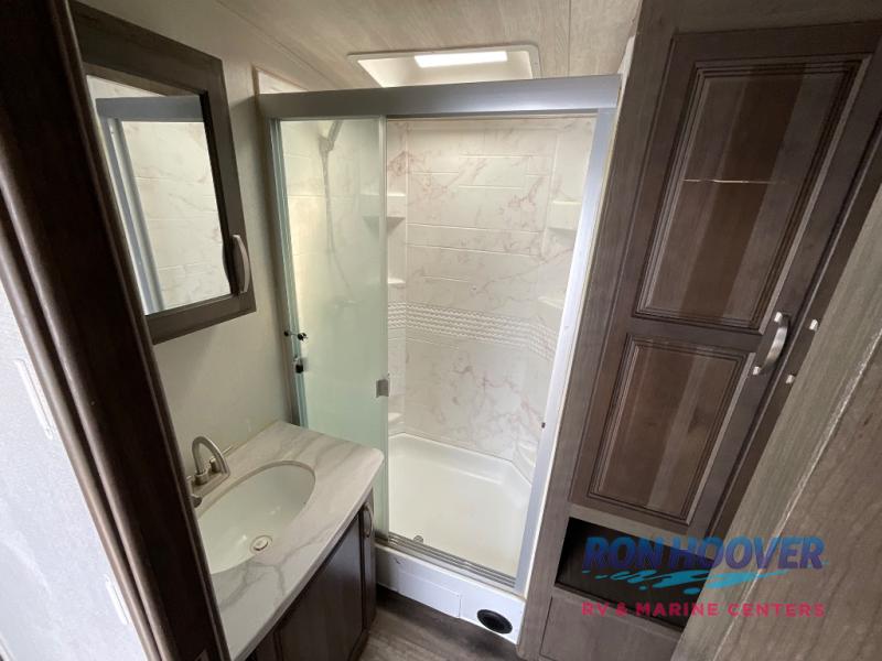 2022 KEYSTONE 33RLI - Image 24