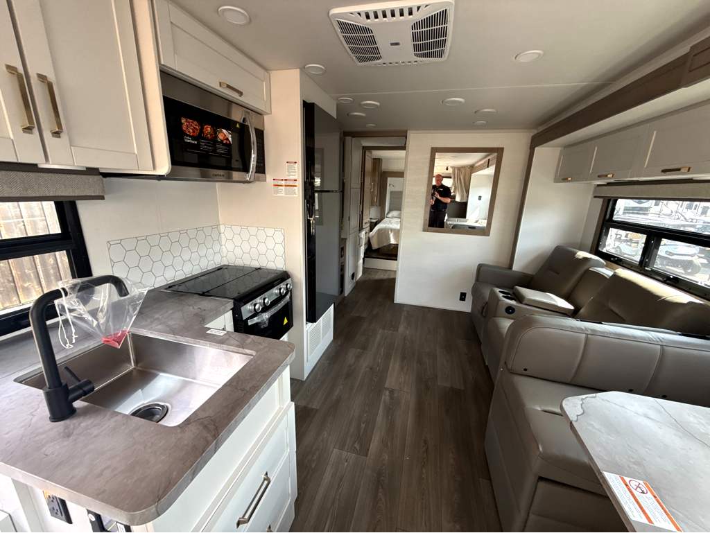 2027 JAYCO GREYHAWK 30Z - Image 17