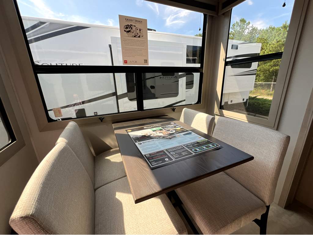 2025 GRAND DESIGN SOLITUDE 382WB - Image 7