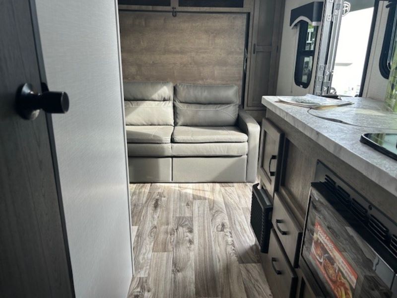 2023 Venture RV Sonic Lite SL170VBH - Image 20