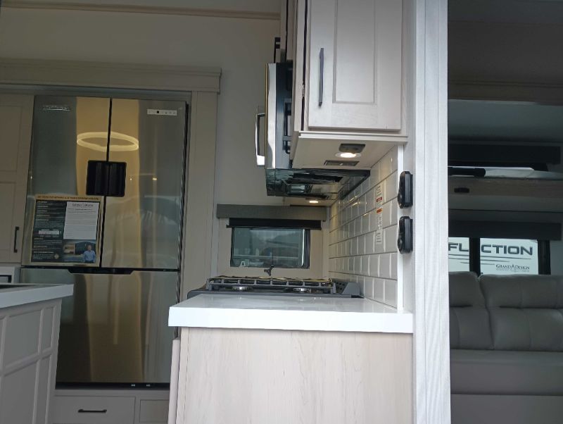 2025 Grand Design Solitude 388MBS - Image 4