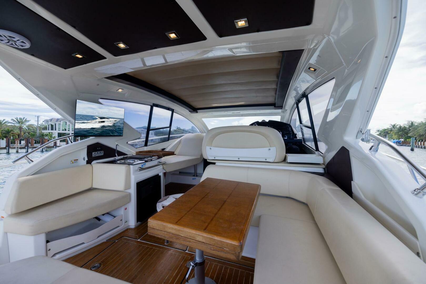 2014 Cranchi M 44 HT - Image 6
