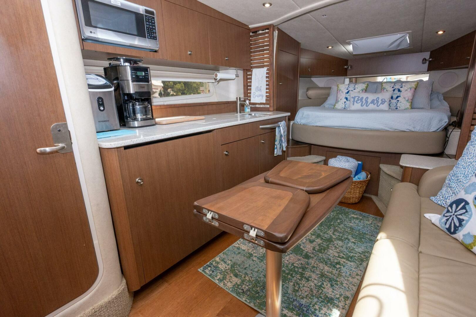 2013 Sea Ray 370 Sundancer - Image 32