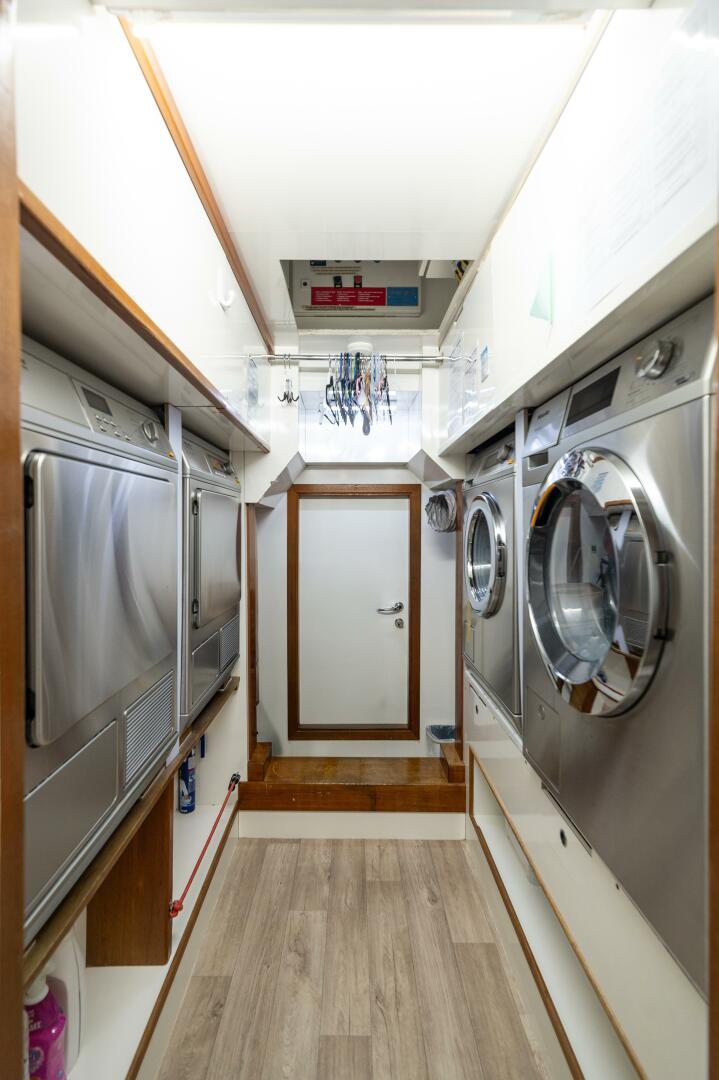 2007 CRN Pilothouse - Image 72