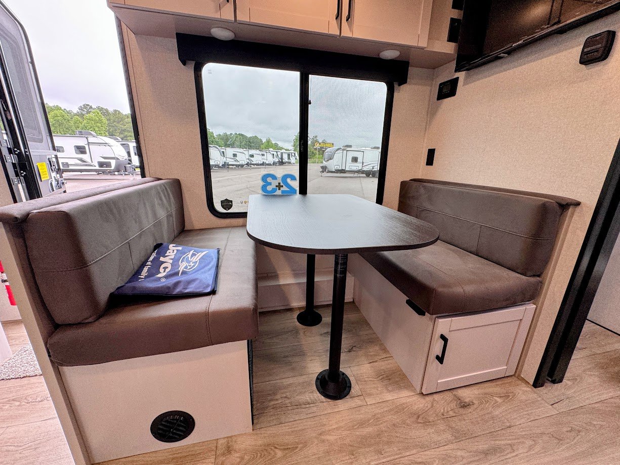 2026 JAYCO JAY FEATHER AIR 15MRB - Image 17