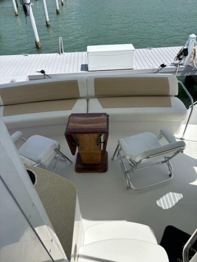 2006 Carver 43 Motor Yacht - Image 33
