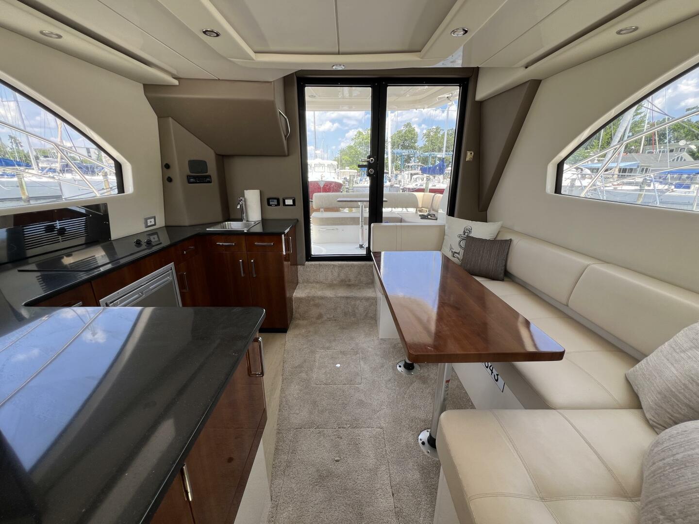 2016 Carver C34 Command Bridge - Image 30