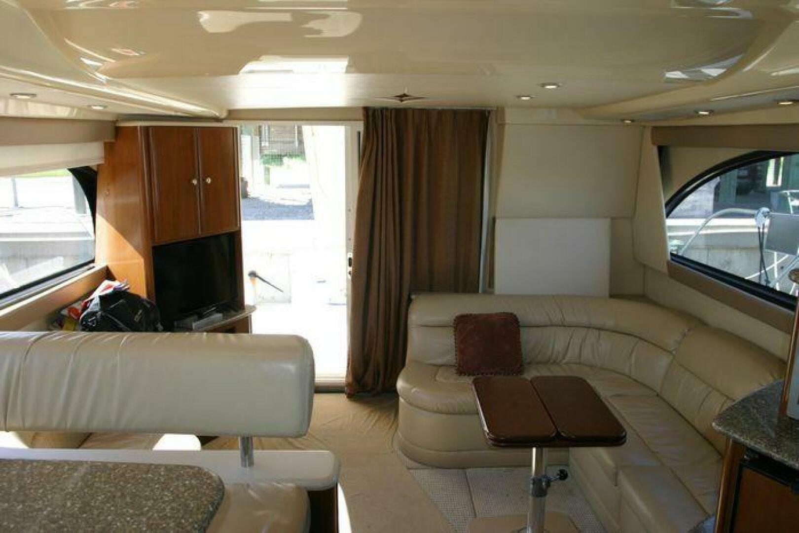 2005 Meridian 411 Sedan - Image 8