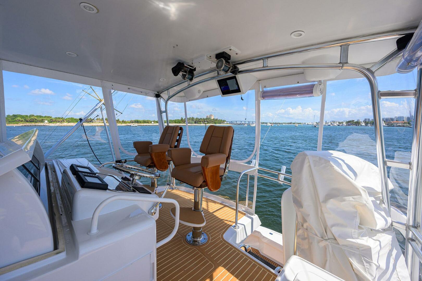 2001 Hatteras 43 Convertible Base - Image 56