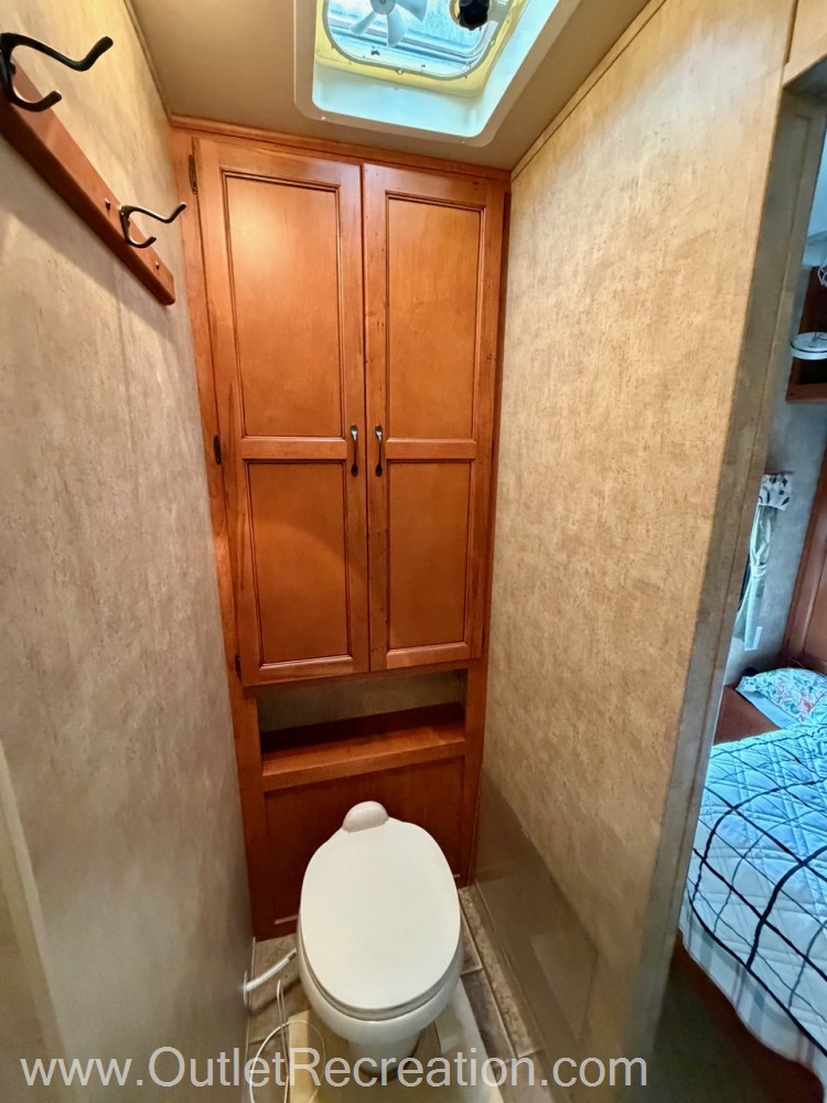 2011 FOREST RIVER CHEROKEE 26RL - Image 16