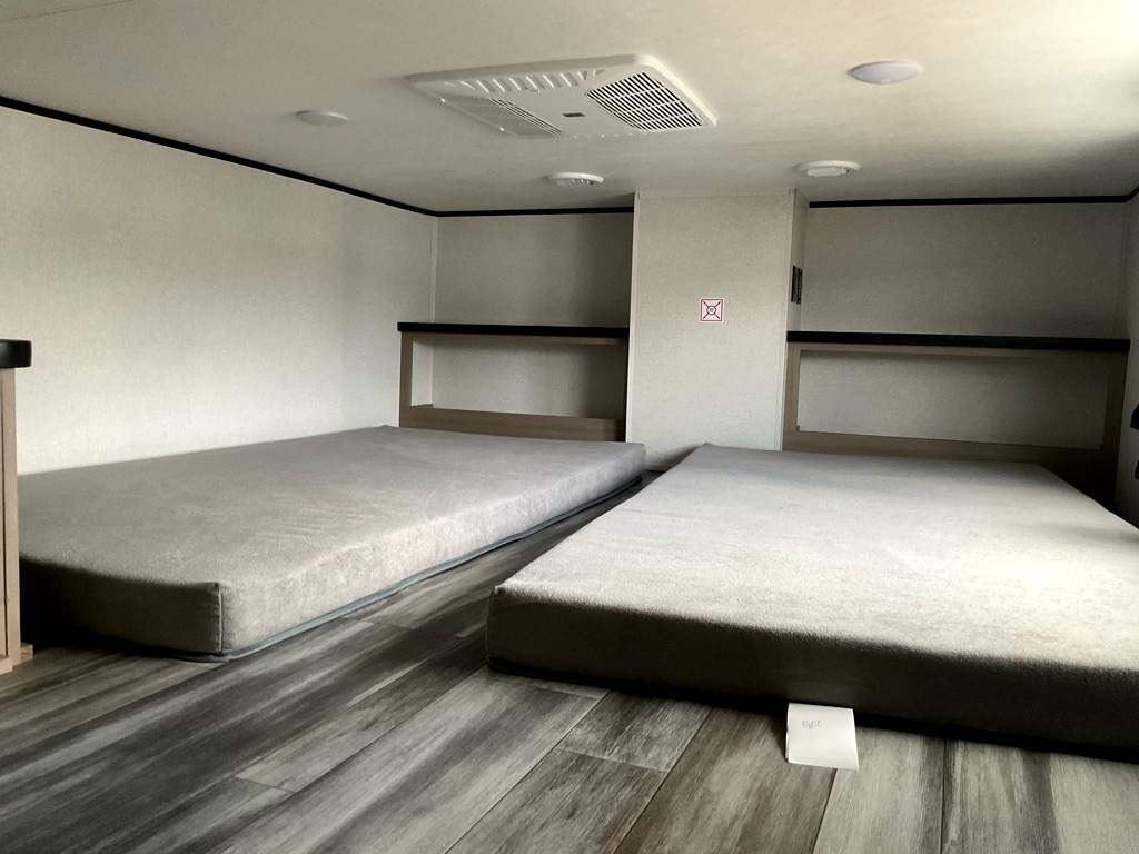 2026 JAYCO JAY FLIGHT BUNGALOW 404 LOFT - Image 16