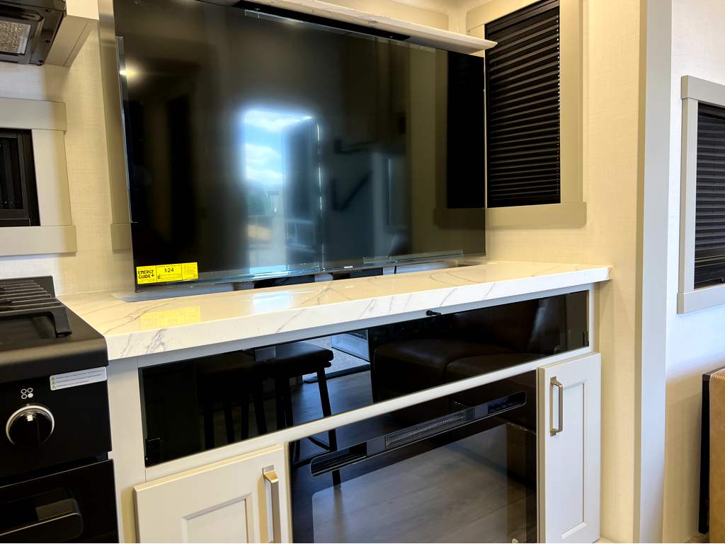 2026 BRINKLEY G 3520 - Image 11