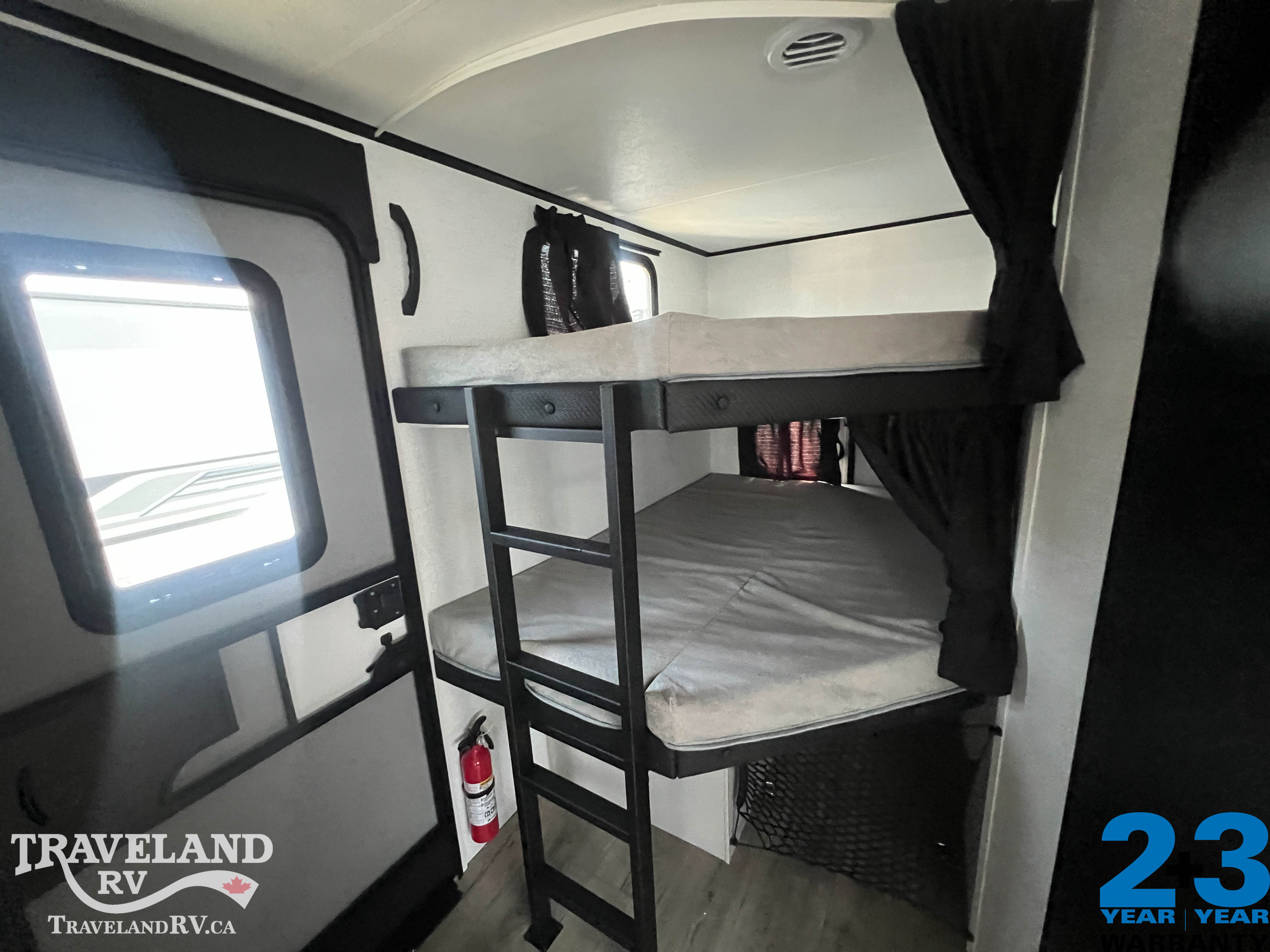 2026 Jayco Jay Feather 27BH - Image 12