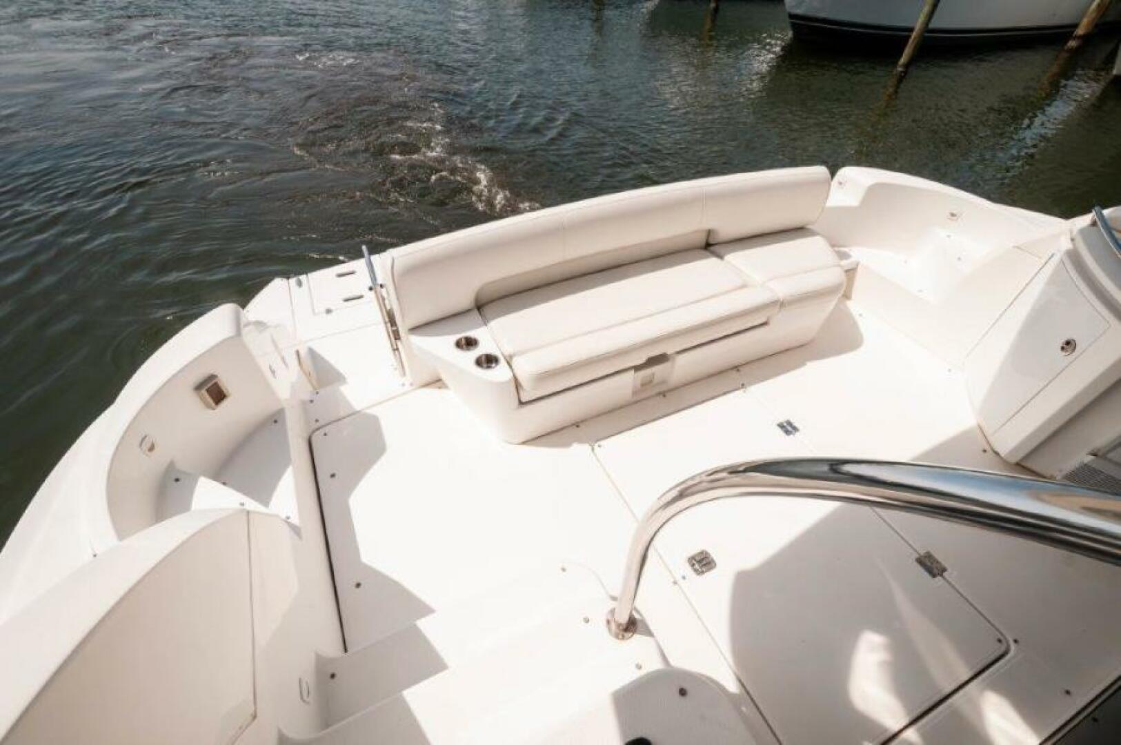 2006 Cruisers Yachts 477 Sport Sedan - Image 29