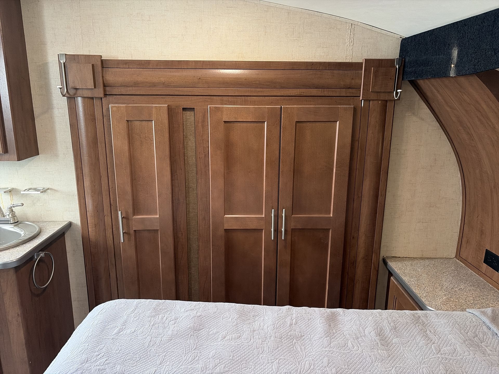 2015 Forest River Wildcat Maxx 242RLX - Image 24
