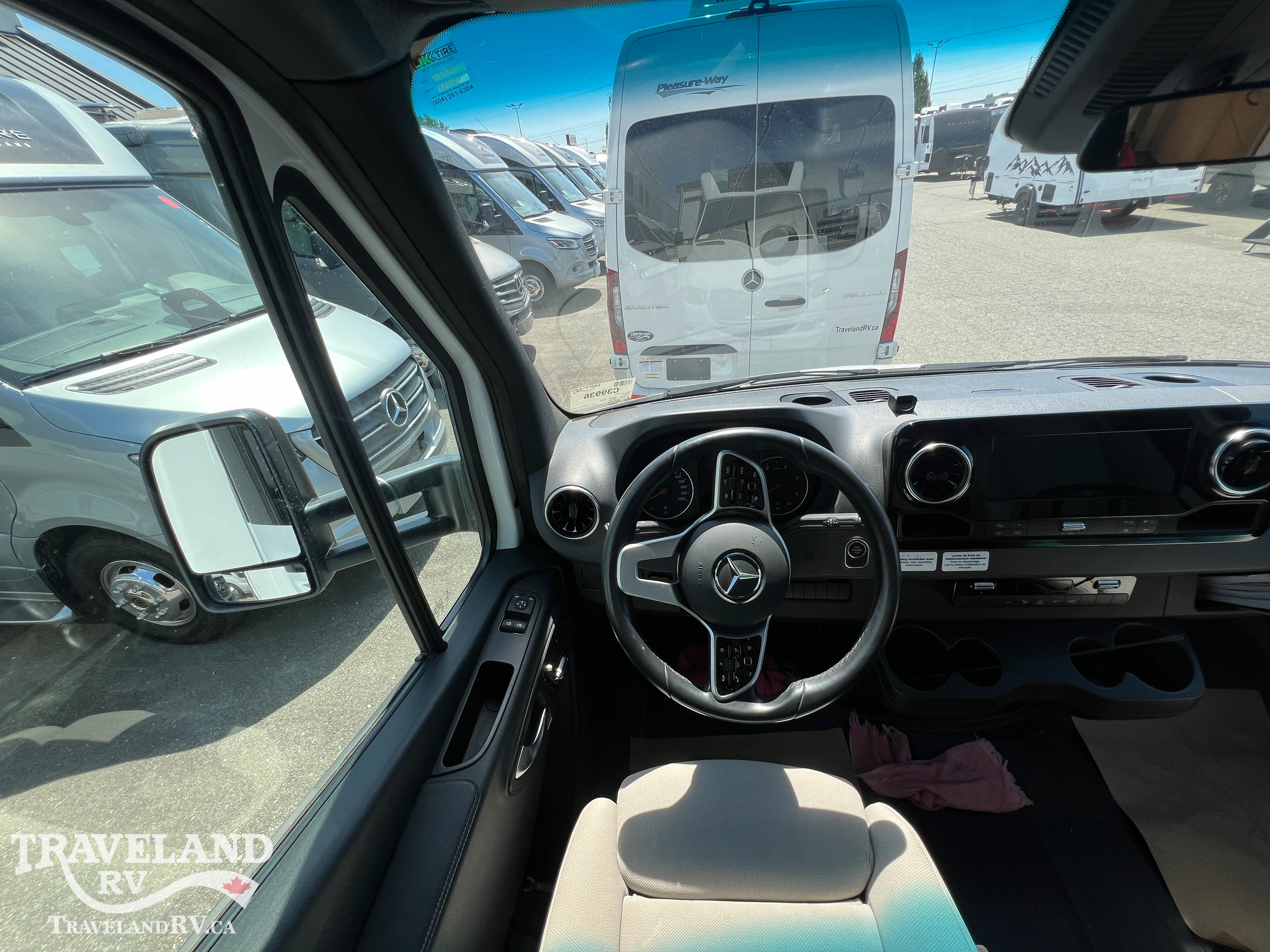 2021 Leisure Travel Unity U24CB - Image 11