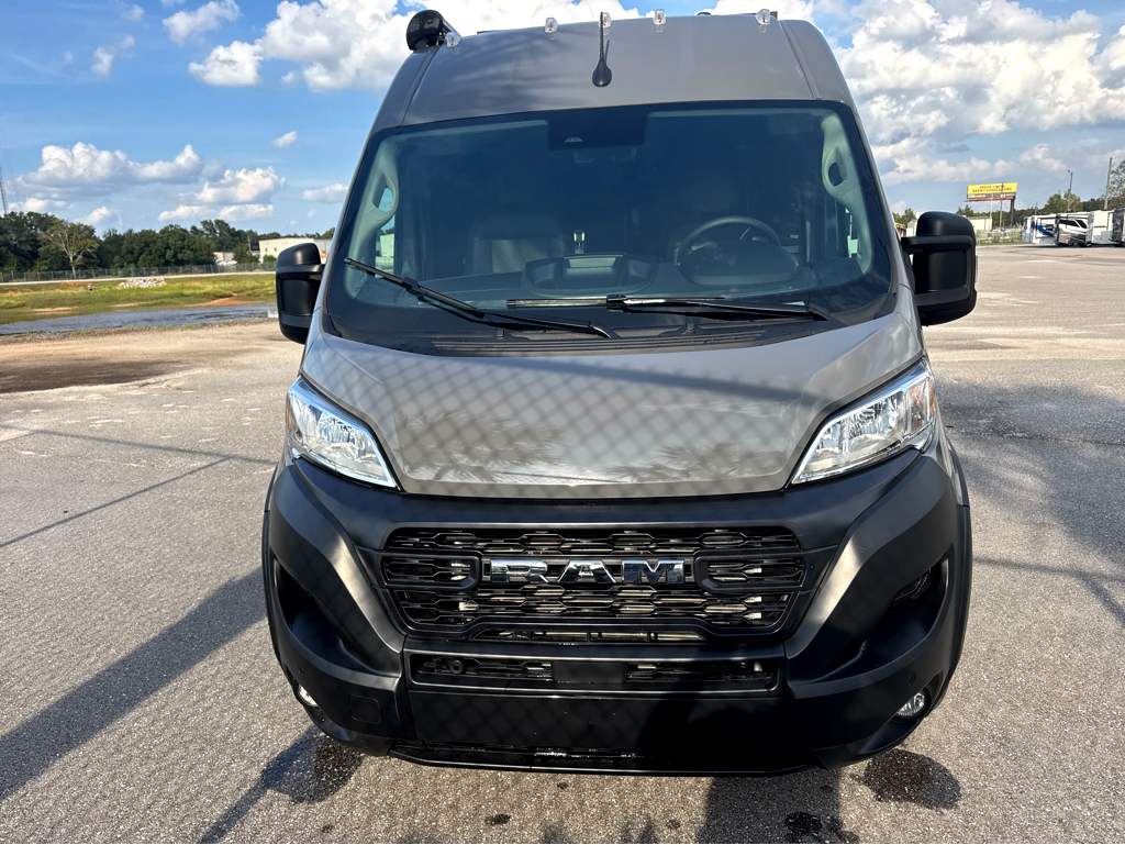 2027 JAYCO SWIFT 20T - Image 2
