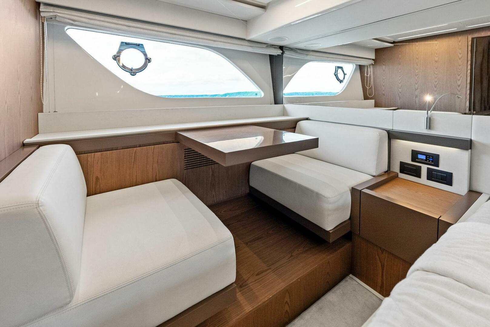 2018 Ferretti Yachts 800 - Image 33