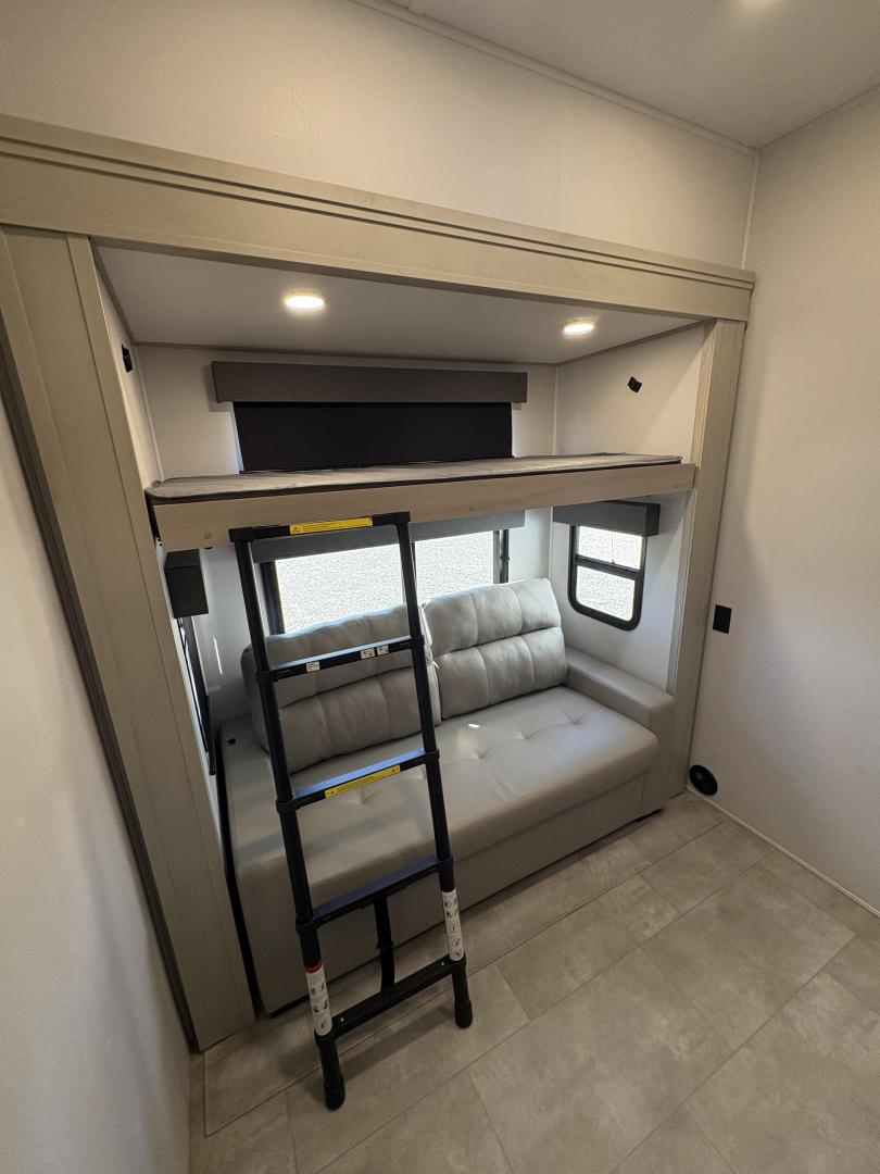 2025 Grand Design Solitude 388MBS - Image 13