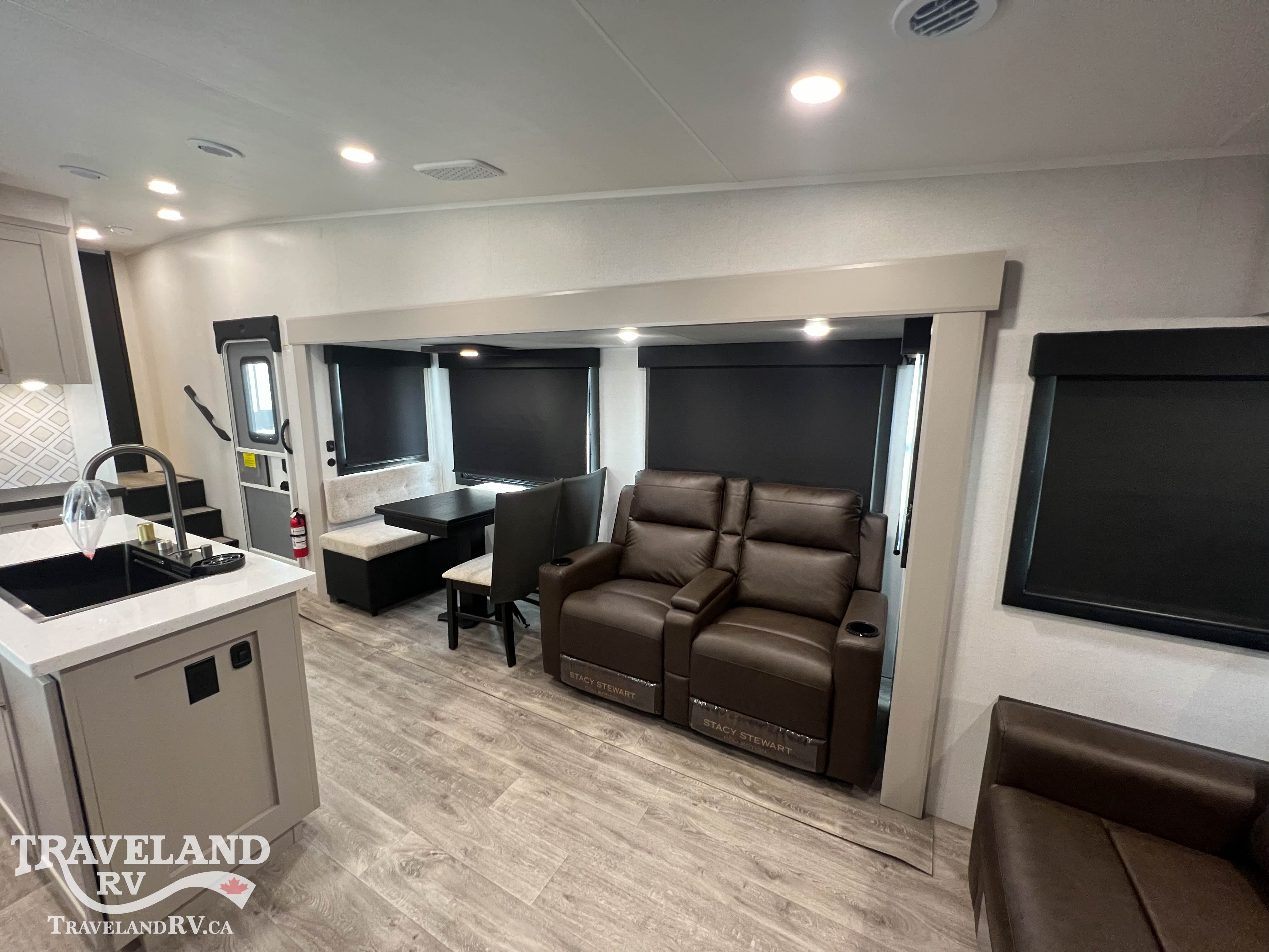 2026 Heartland Sundance Fifth Wheel 29RLCS - Image 16