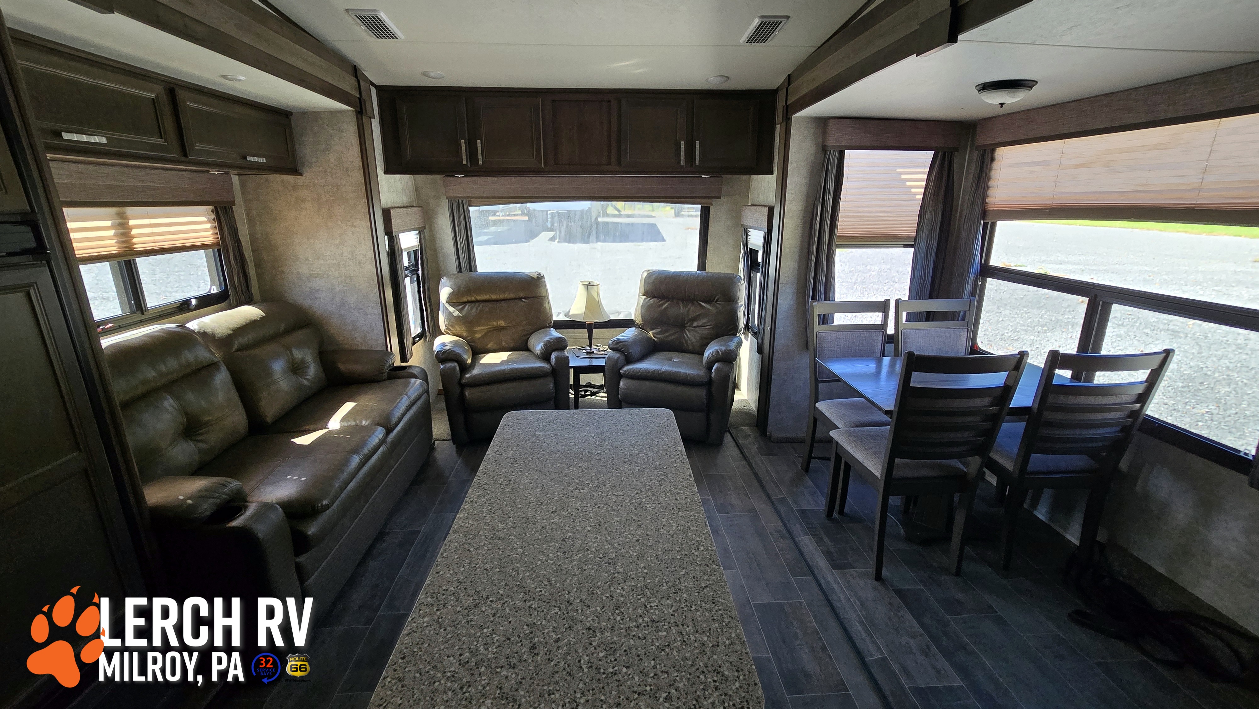 2017 Highland Ridge Roamer RT340FLR - Image 37