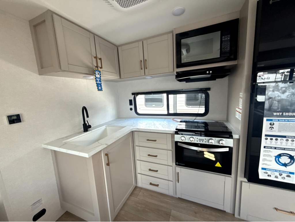 2027 JAYCO JAY FLIGHT 335BHS - Image 17