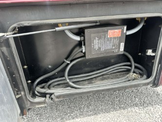 2017 TIFFIN ALLEGRO BREEZE 32BR - Image 4