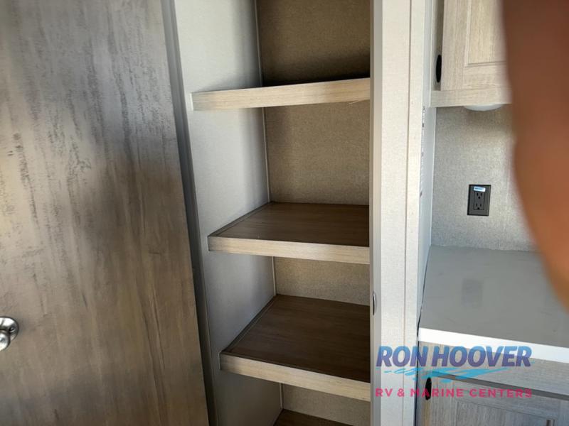 2025 COACHMEN CATALINA 42CONDO - Image 15