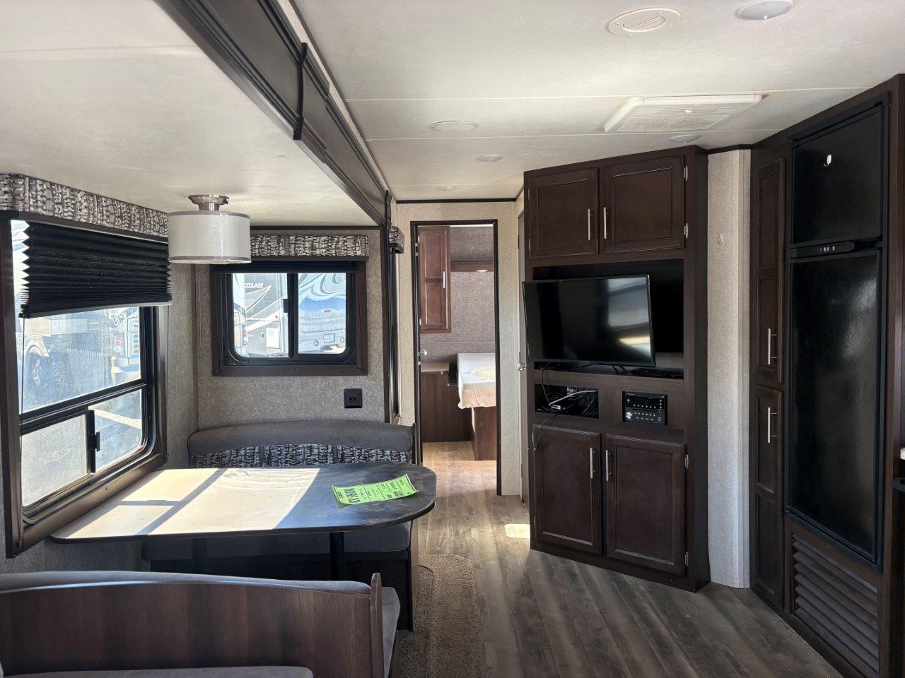 2019 Jayco Jay Flight SLX 8 285RLSW - Image 4