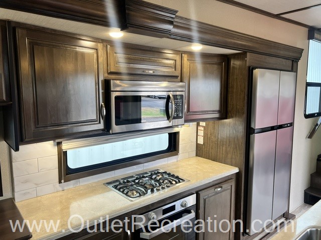 2019 Grand Design Solitude 385GK - Image 19