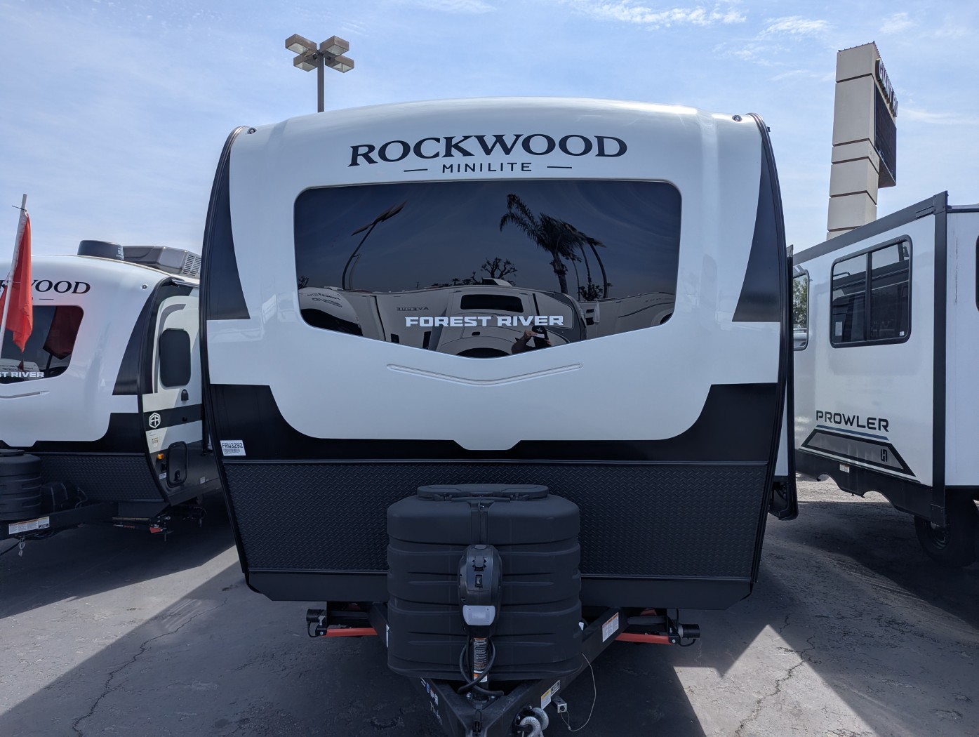 2026 Forest River Rockwood Mini Lite 2520BH - Image 2