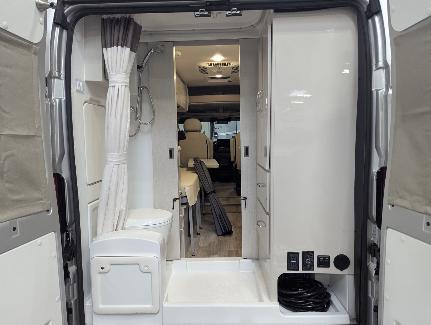 2024 Thor Motor Coach Rize 18M - Image 16