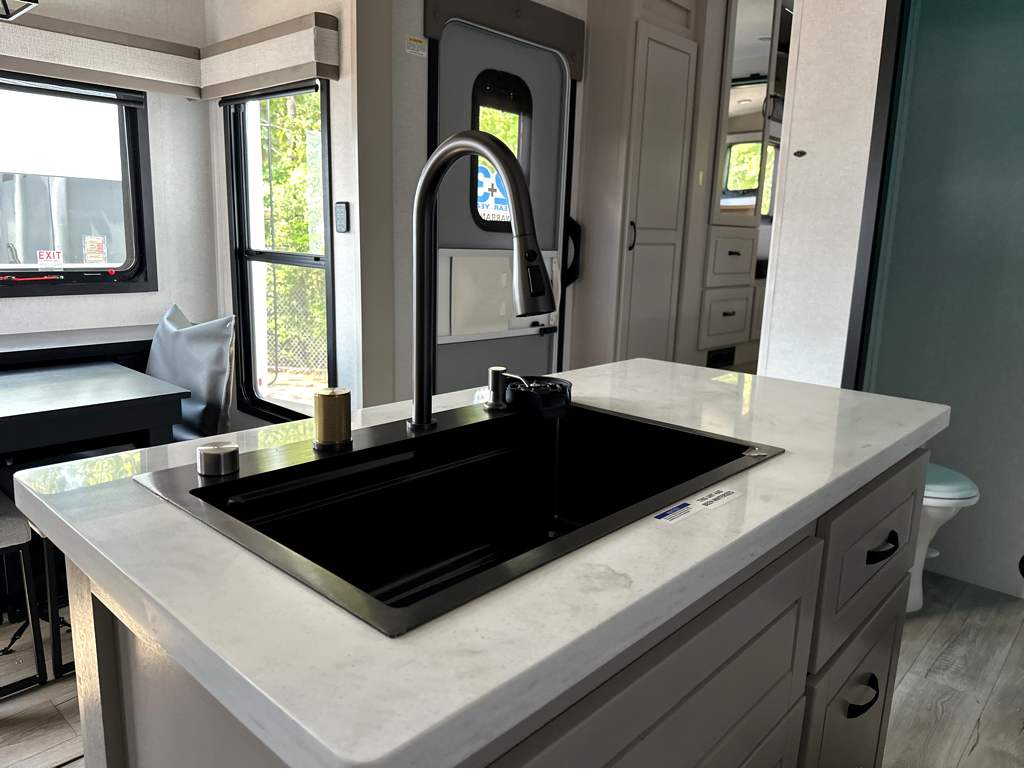 2026 JAYCO NORTH POINT 382FLRB - Image 14