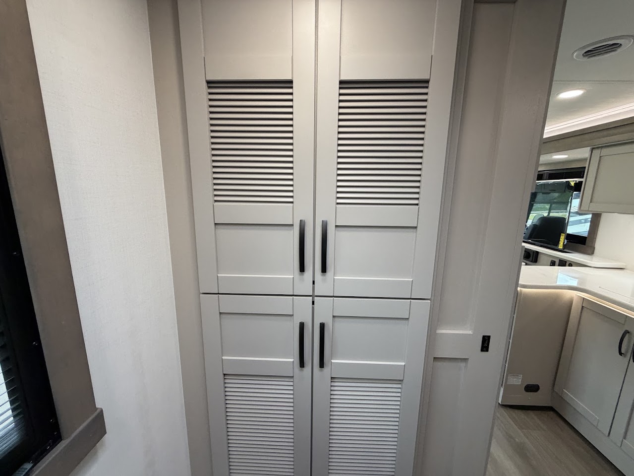 2027 JAYCO PRECEPT 36C - Image 40