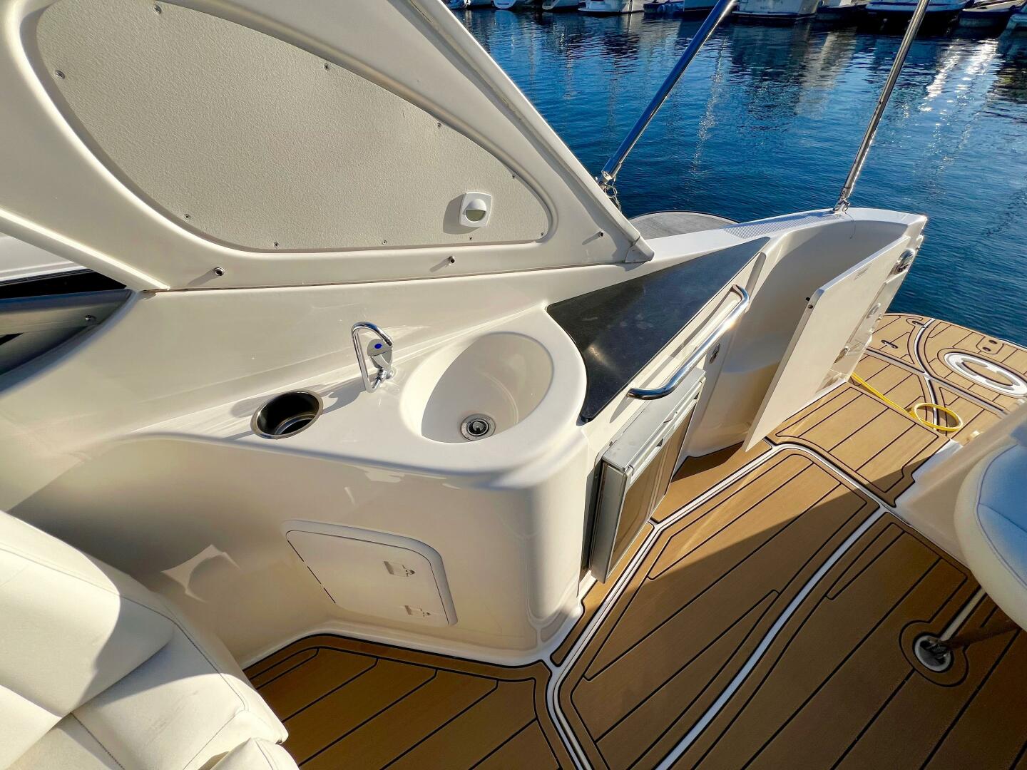 2012 Bayliner 335 - Image 49