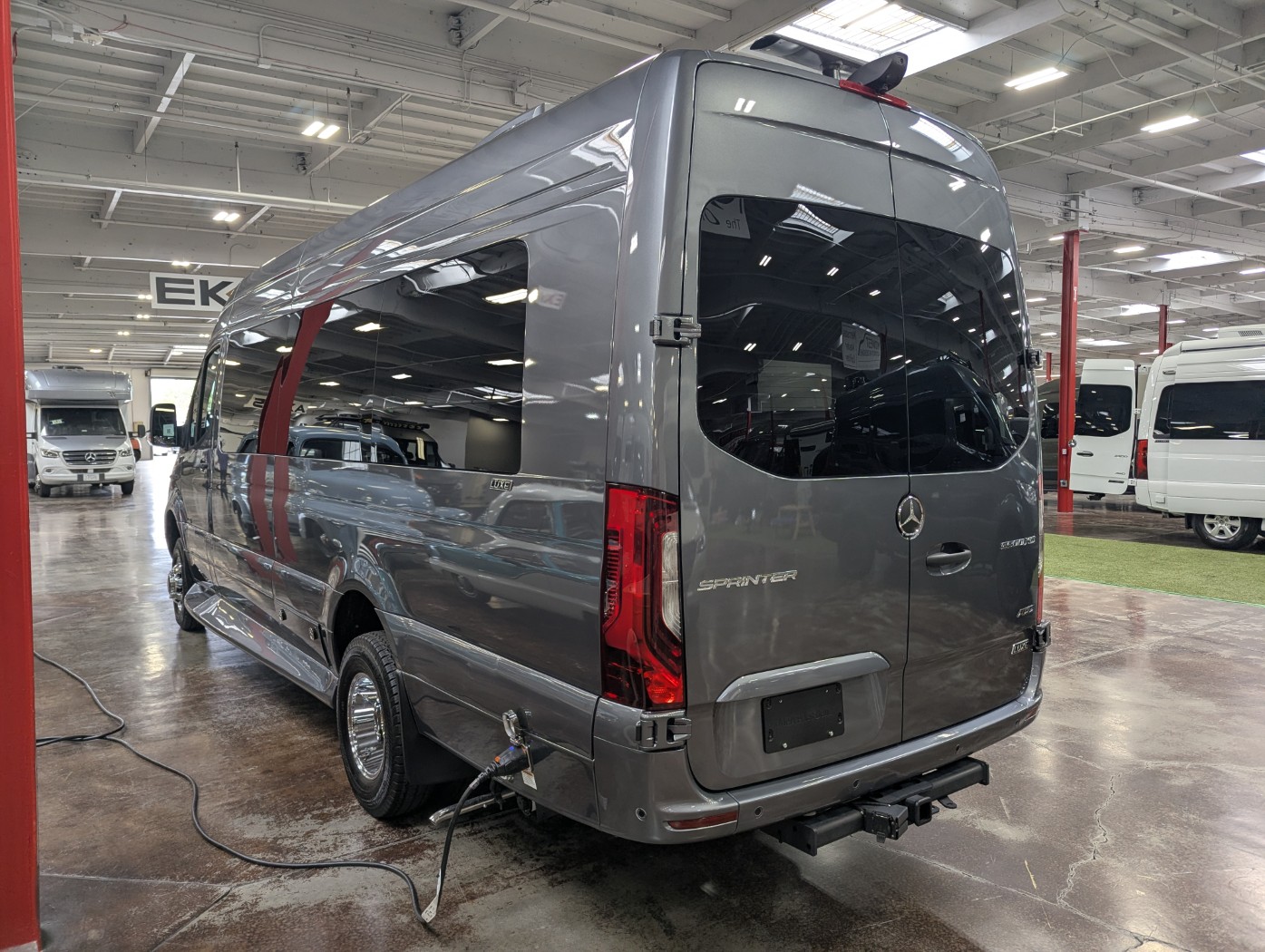 2027 Midwest Automotive Designs Luxe Cruiser - Image 5