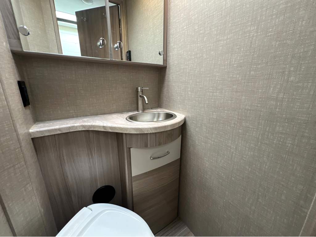 2022 THOR MOTOR COACH DELANO 24RW - Image 18