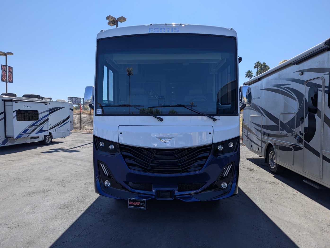 2026 Fleetwood Fortis 32RW - Image 2