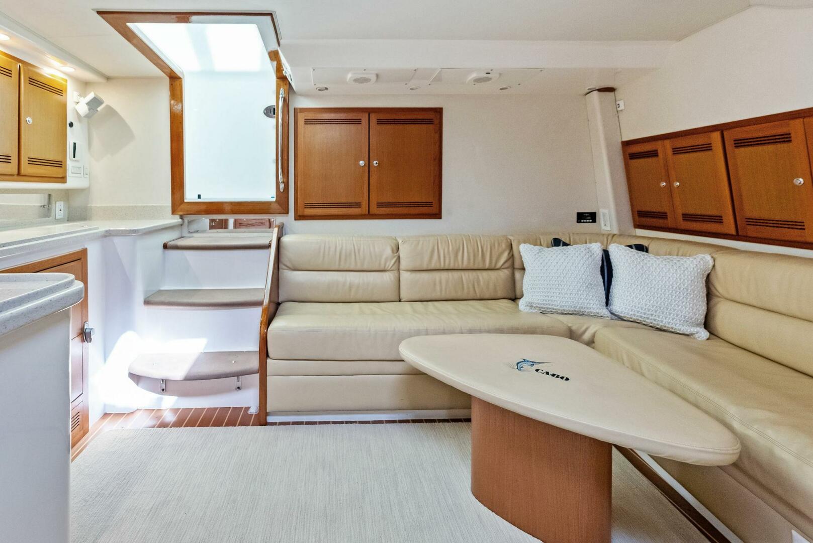 2006 Cabo 45 Express - Image 34