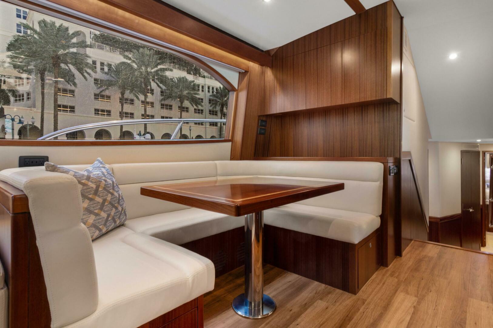 2016 Hatteras GT63 - Image 34