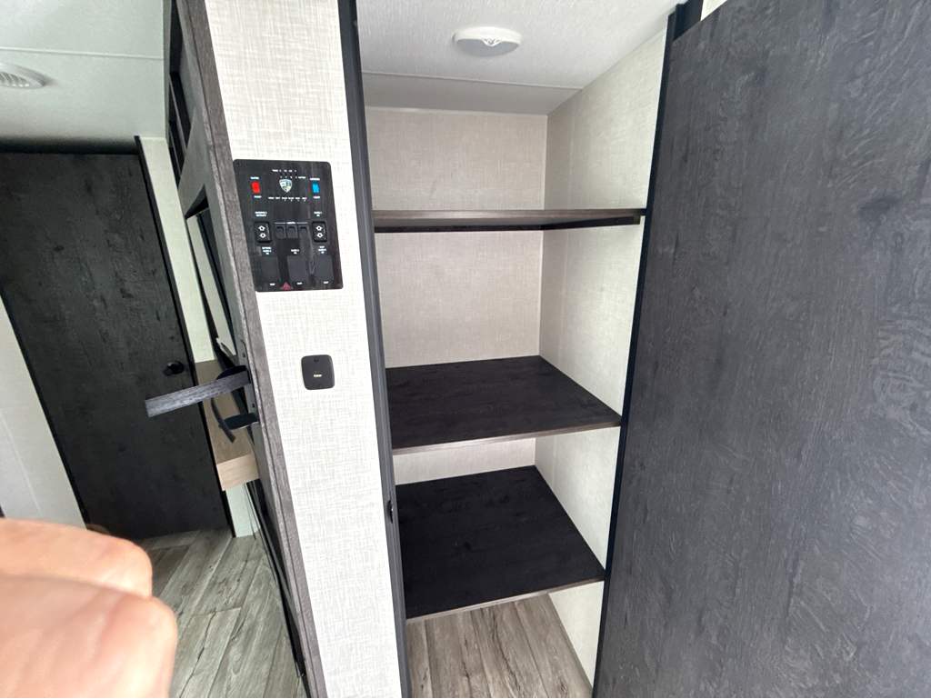2026 VENTURE RV SIENNA 251VRB - Image 12