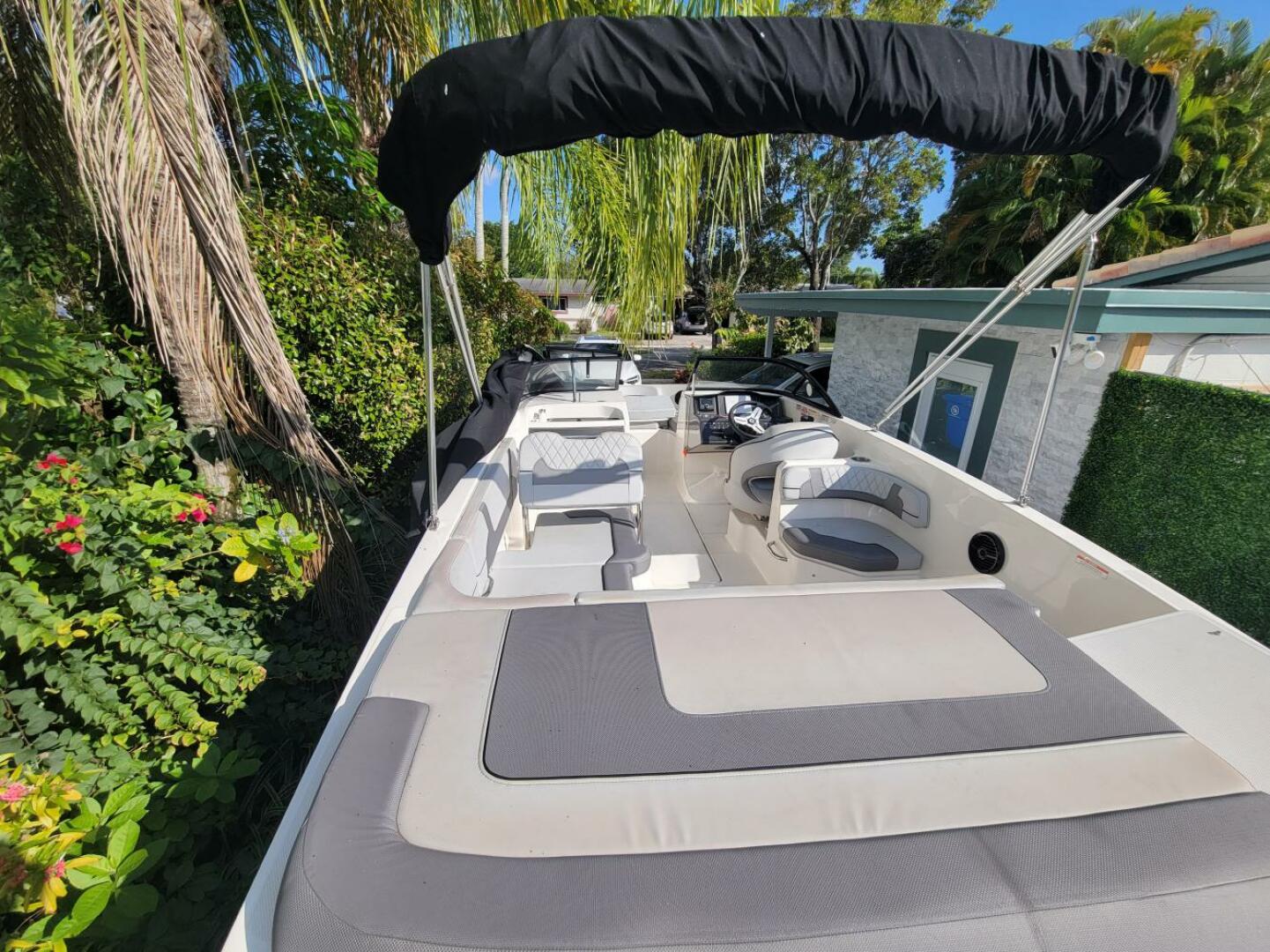 2023 Bayliner VR6 OB Base - Image 12