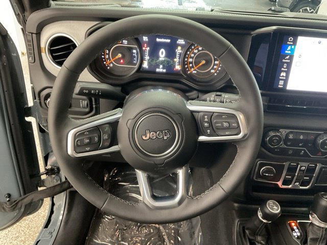 2026 Jeep Wrangler Sahara 4 Door 4x4 - Image 14