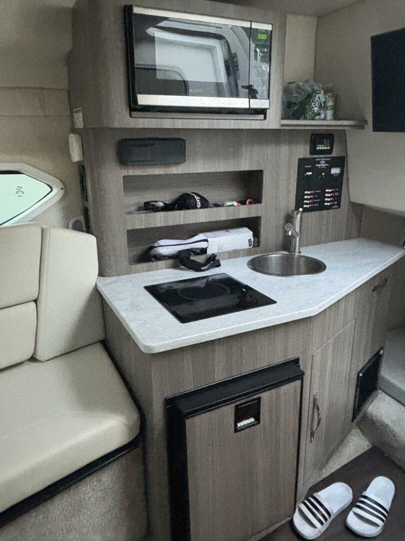 2021 Regal 26 Express - Image 7